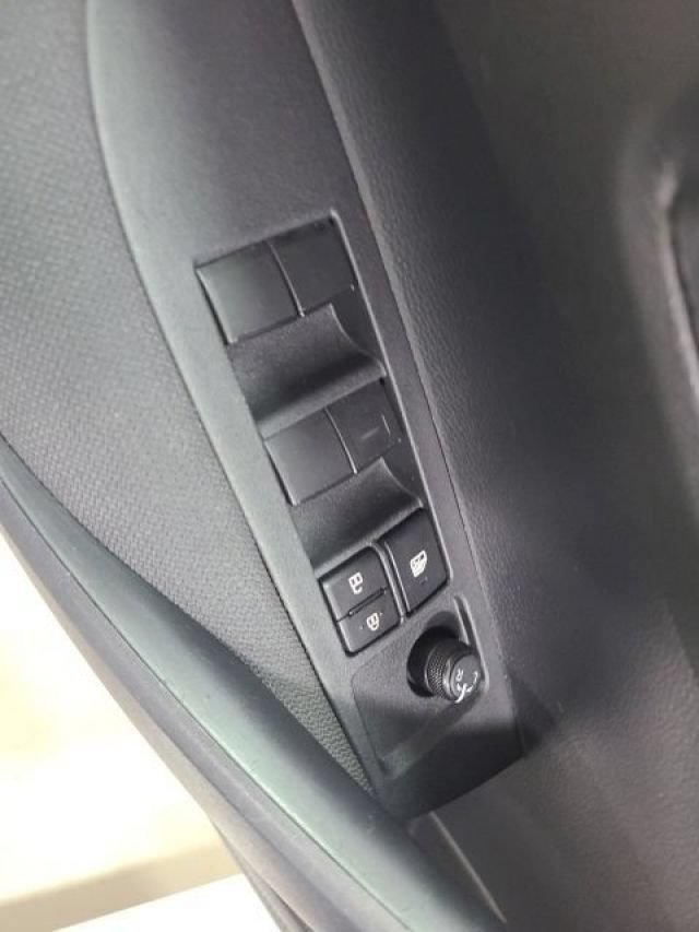 2023 Toyota Corolla LE - Photo 17