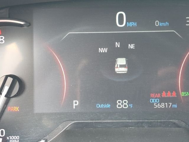 2024 Toyota RAV4 XLE - Photo 18