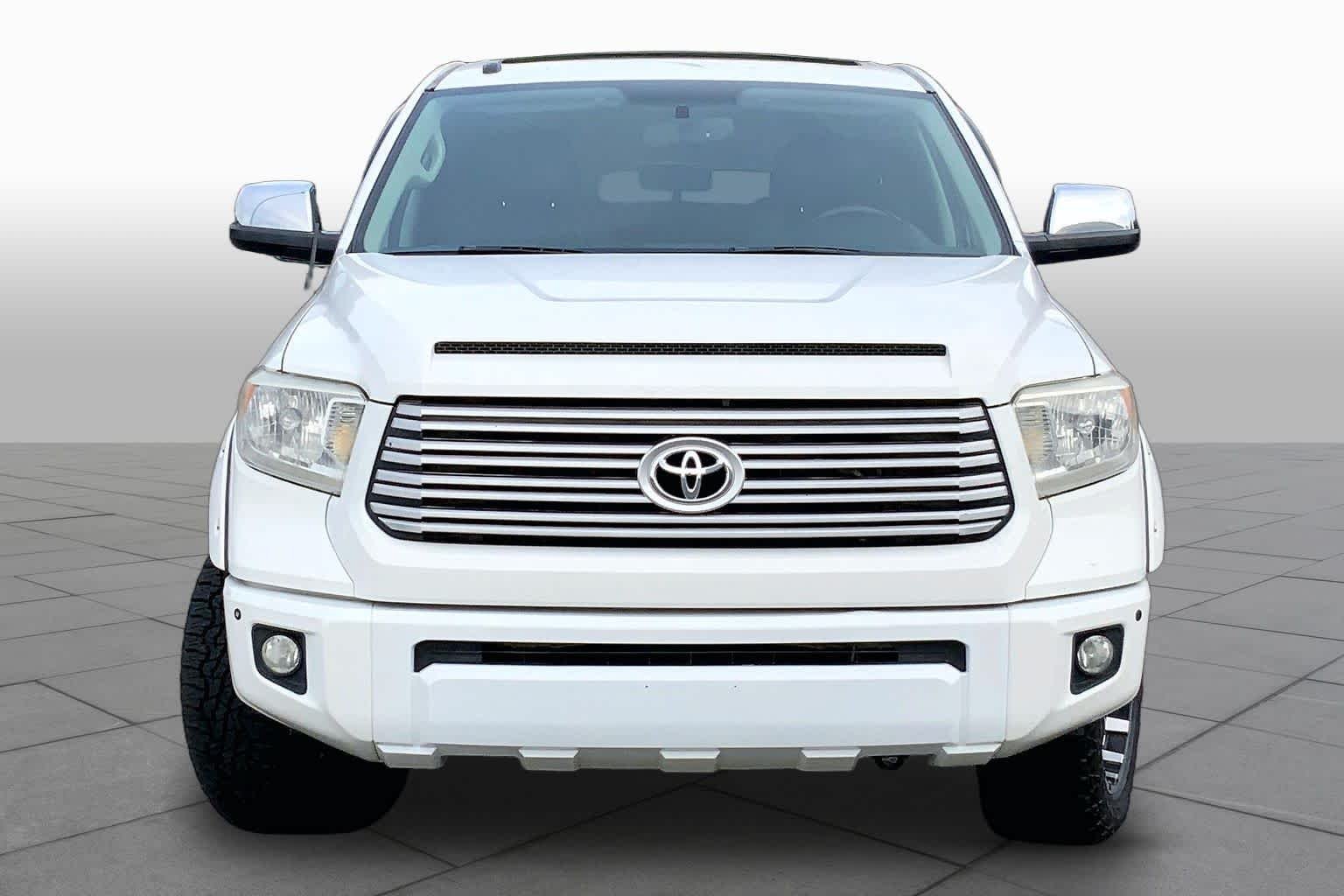 Used 2016 Super White Toyota Platinum image 4