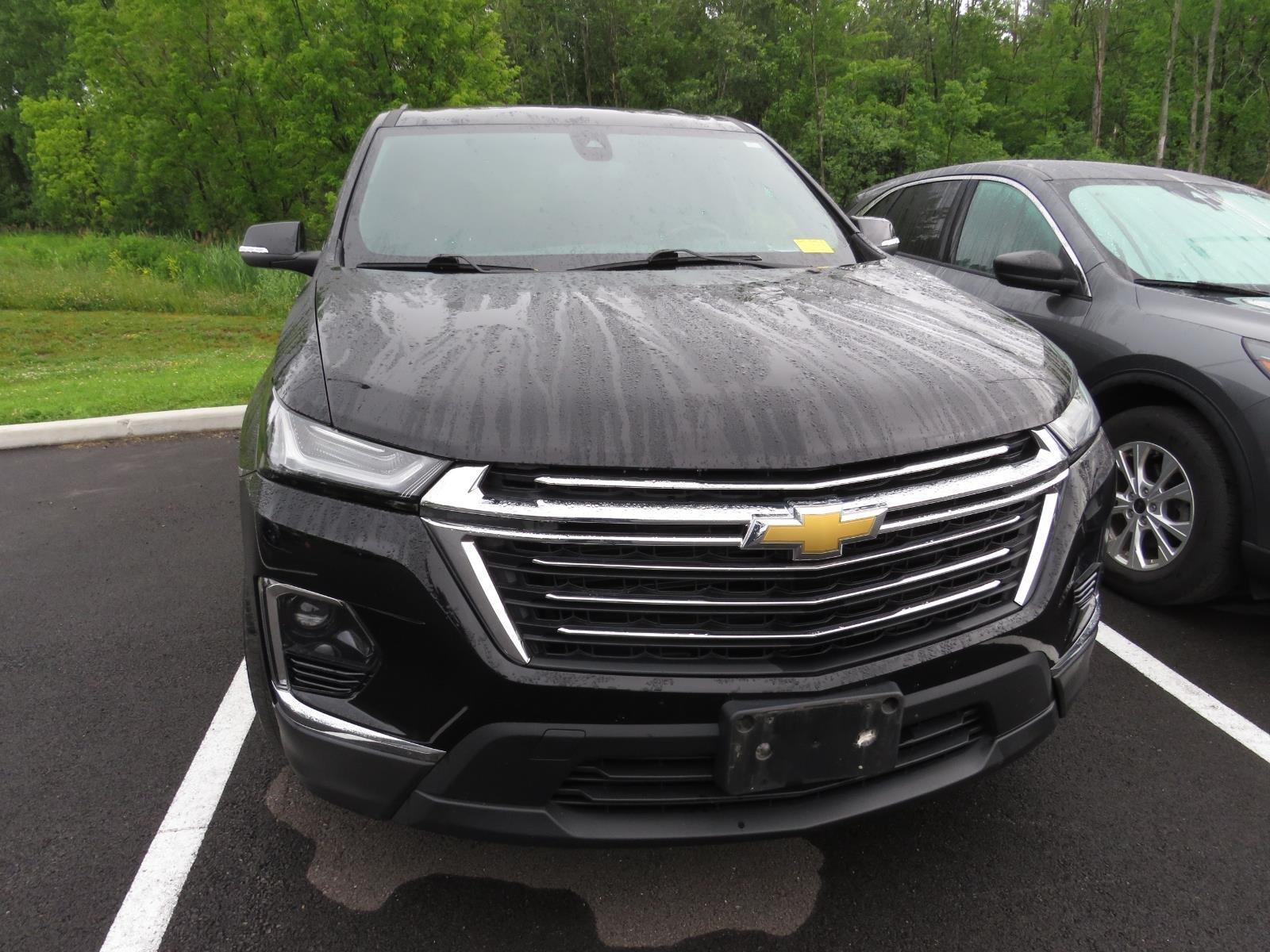 Used 2023 Mosaic Black Metallic Chevrolet LT Cloth image 4