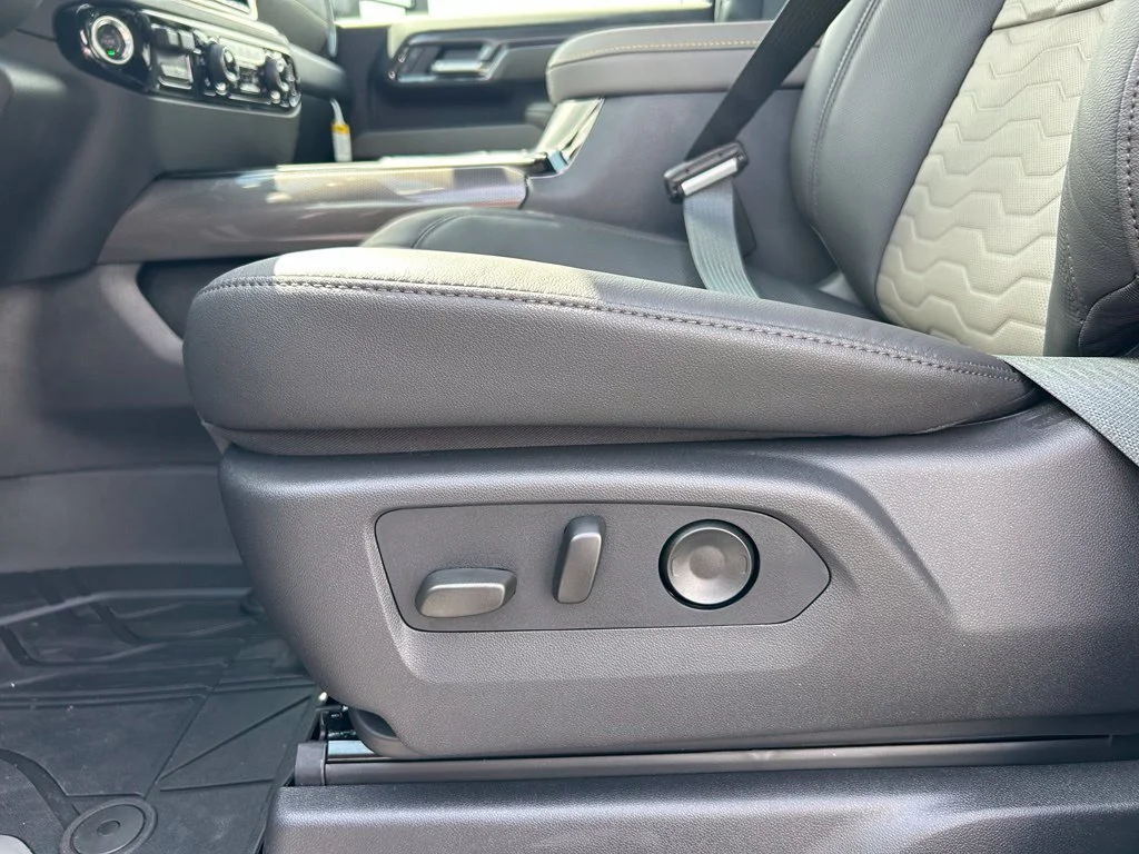 2026 Chevrolet Silverado 2500 HD ZR2 - Photo 17