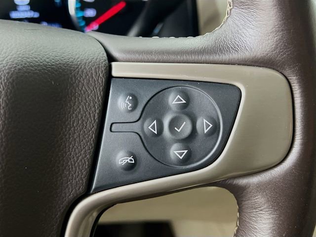 Used 2017 White Frost Tricoat GMC Denali image 37