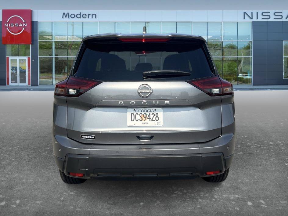 Certified Used 2025 Gun Metallic Nissan SV image 6