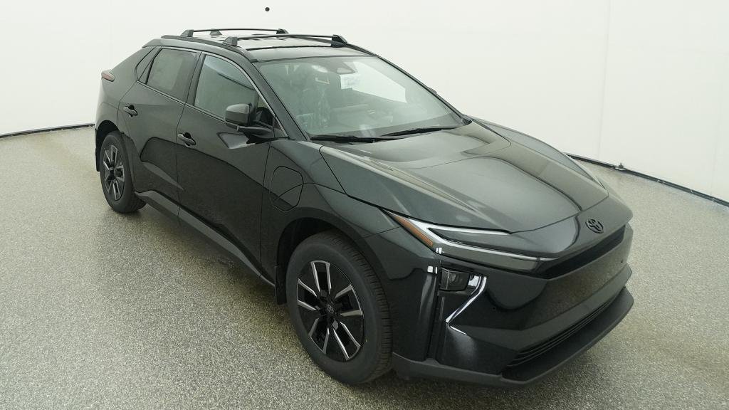 New 2026 Midnight Black Metallic Toyota XLE image 10