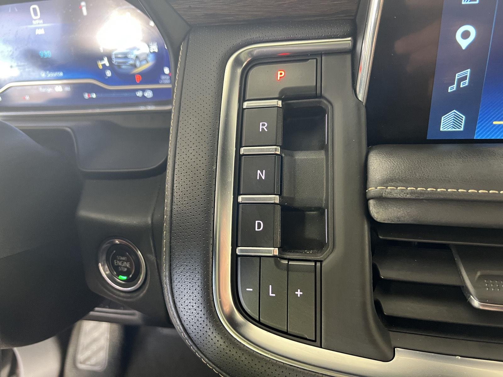 Used 2023 Auburn Metallic Chevrolet Premier image 22