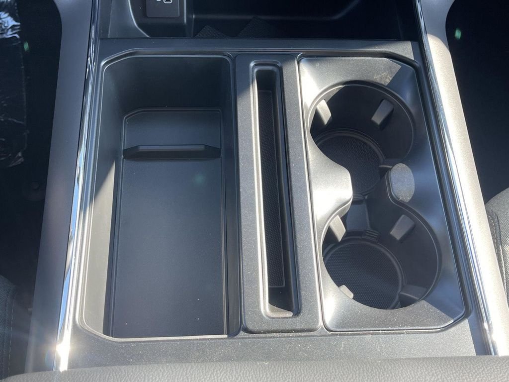 2025 Ford F-150 XLT - Photo 37