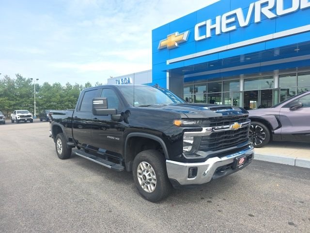Used 2025 Black Chevrolet LT image 1