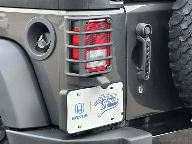 Used 2017 Crystal Metallic Jeep Unlimited Willys image 10