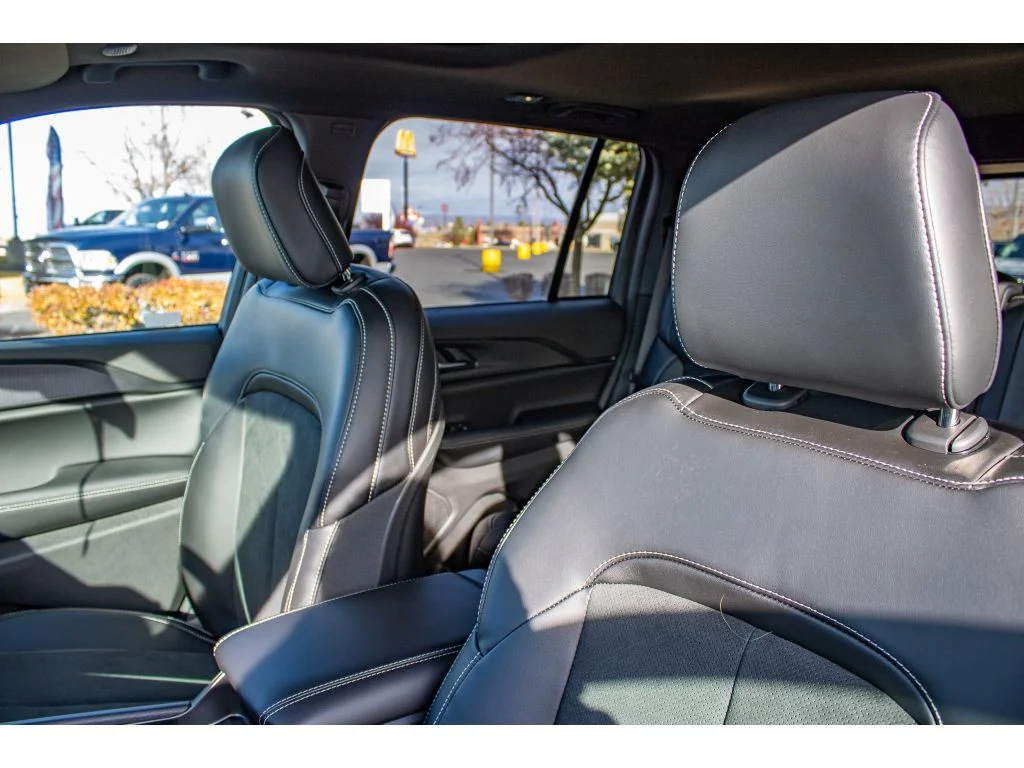 New 2025 Velvet Red Pearlcoat Jeep Altitude X image 15