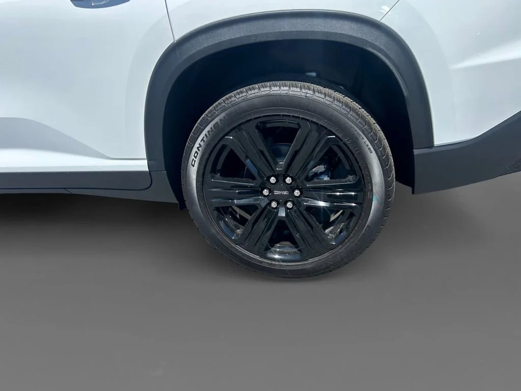 New 2026 Summit White GMC Elevation image 8