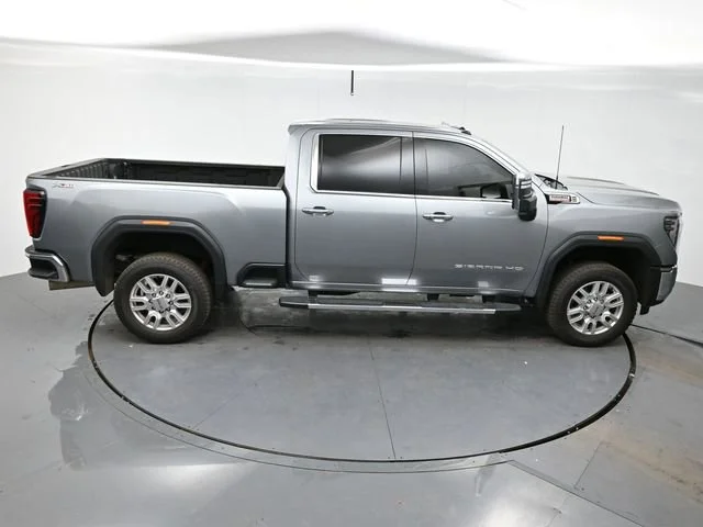 Used 2024 Sterling Metallic GMC SLT image 39