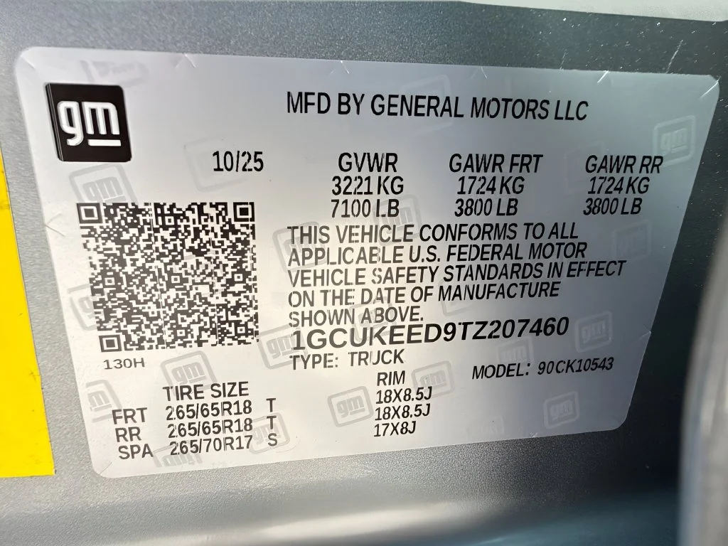 Used 2026 Sterling Gray Metallic Chevrolet RST image 25