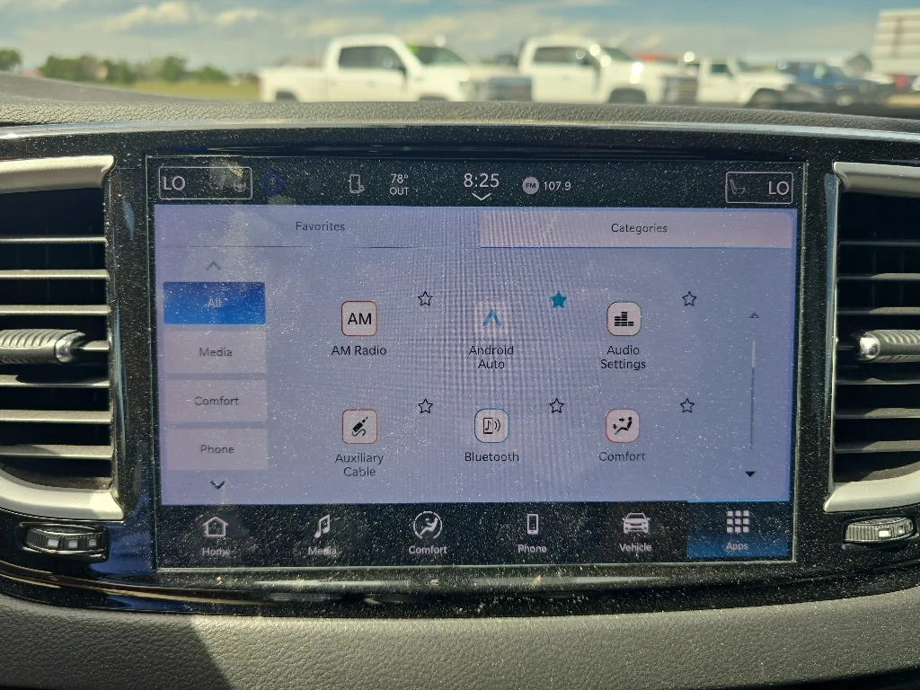 Used 2024 Silver Chrysler Touring L image 25