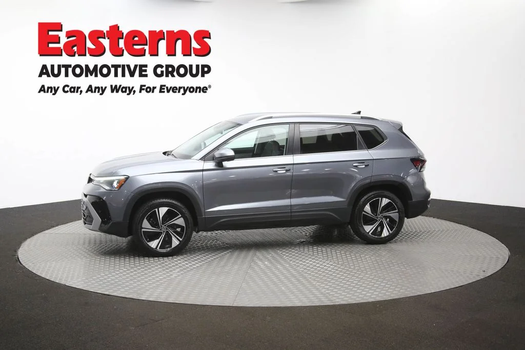 Used 2025 Gray Volkswagen 1.5T SE image 57