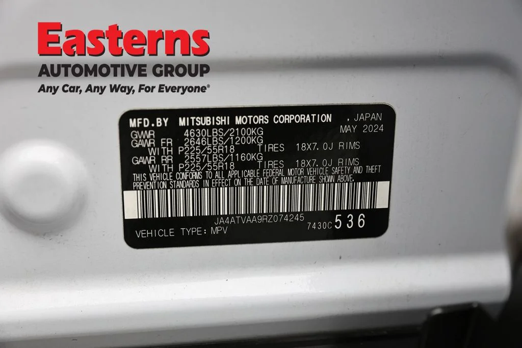 Used 2024 White Mitsubishi LE image 34