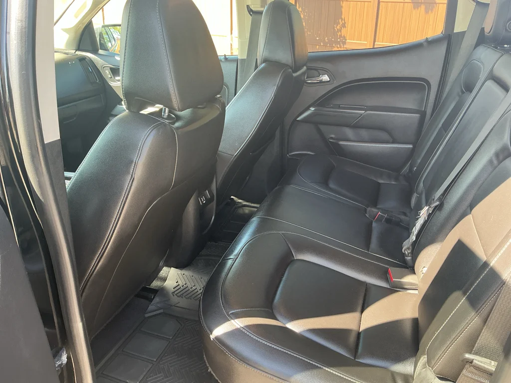 Used 2019 BLACK Chevrolet 4WD ZR2 image 17