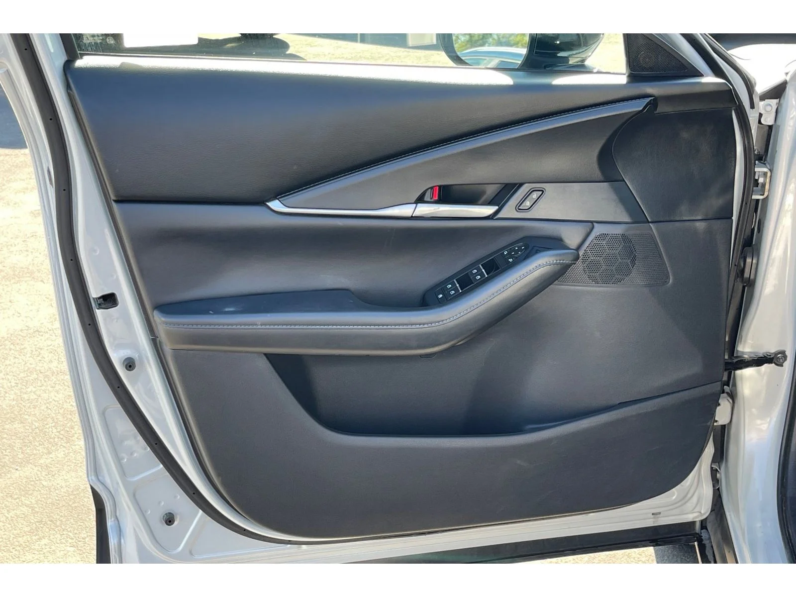 Used 2024 CERAMIC Mazda Select image 12