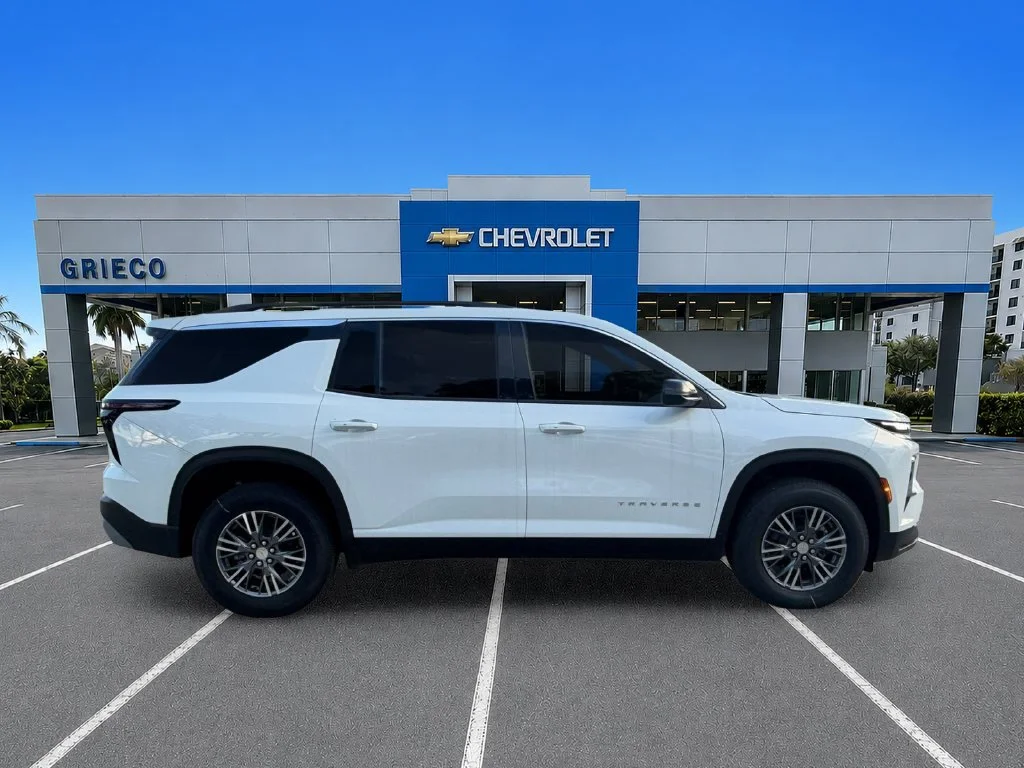 2026 Chevrolet Traverse LT - Photo 8