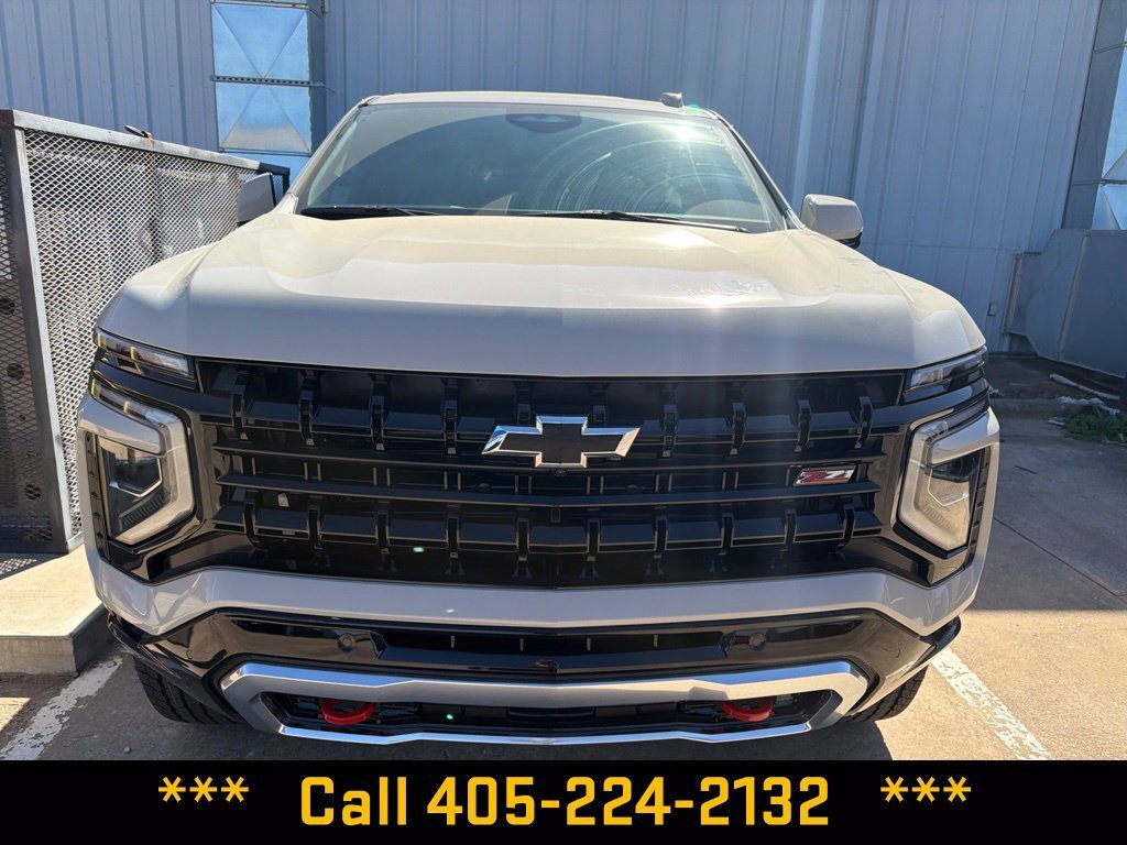2027 Chevrolet Tahoe Z71 - Photo 10