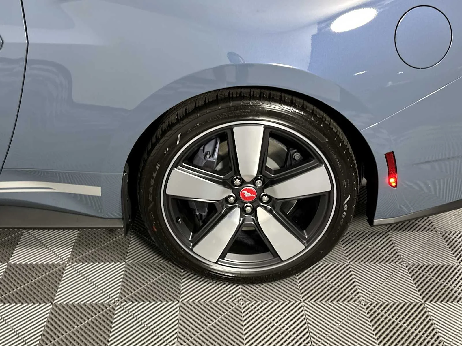 New 2025 Vapor Blue Metallic Ford GT Premium image 16