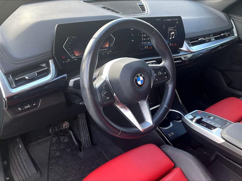 Used 2024 Silver BMW xDrive28i image 8
