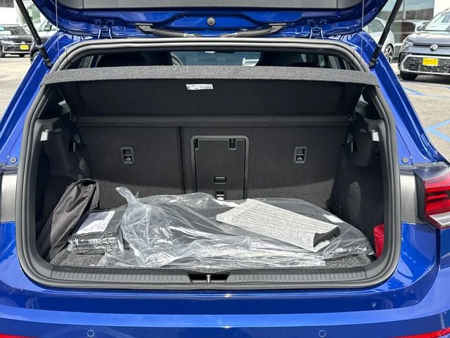 New 2026 Lapiz Blue Metallic Volkswagen 2.0T image 16