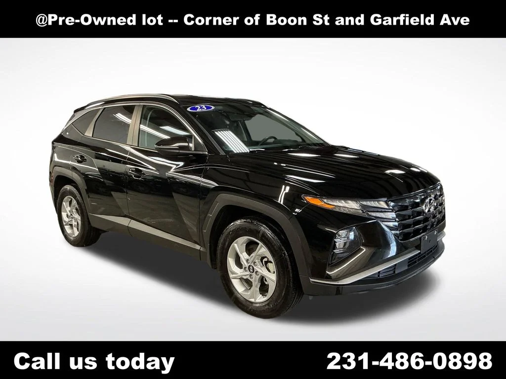 Used 2023 Black Hyundai SEL image 7