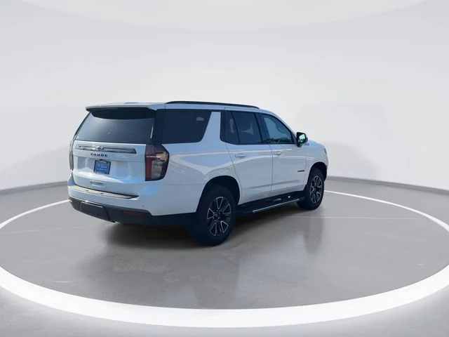 Certified Used 2022 White Chevrolet Z71 image 7