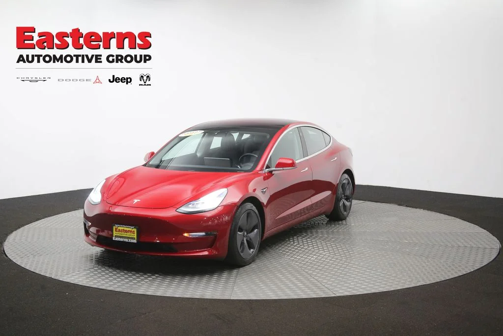 Used 2018 Red Tesla Long Range image 49