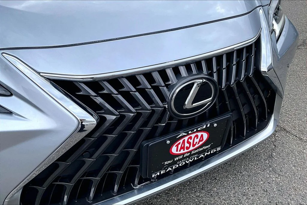 Used 2024 Silver Lexus 350 image 33