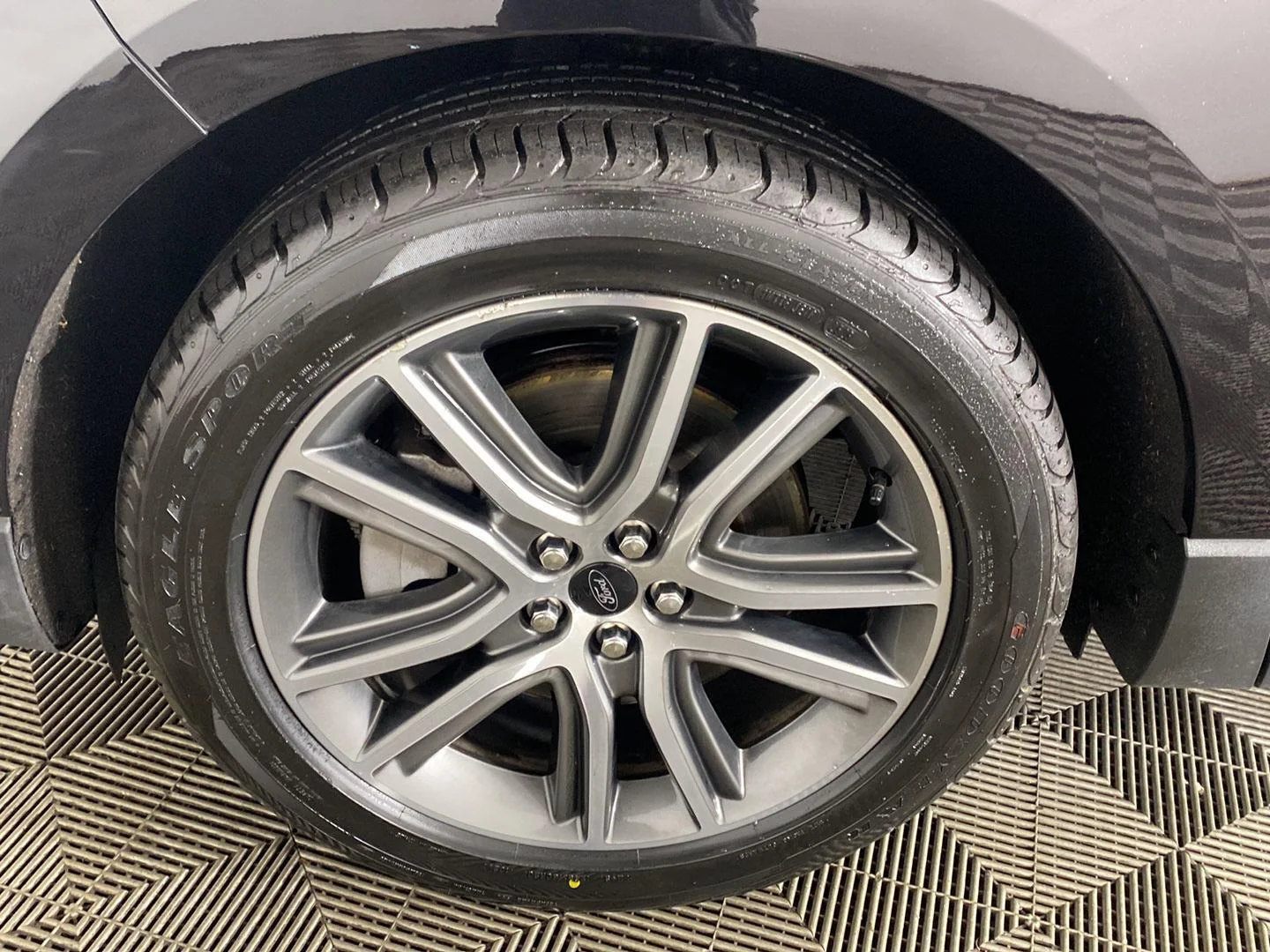 Used 2024 Agate Black Ford Titanium image 20
