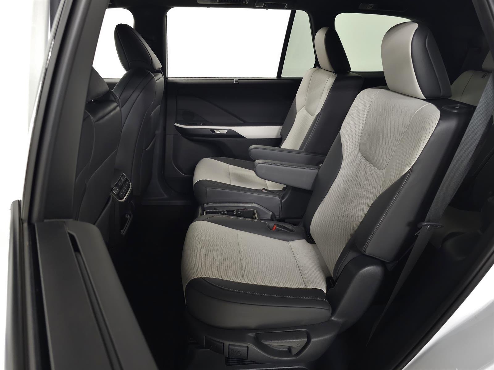Certified Used 2024 White Lexus F SPORT PREMIUM image 34