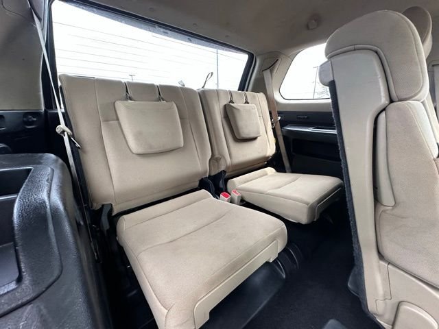 Used 2016 White Toyota SR5 image 32