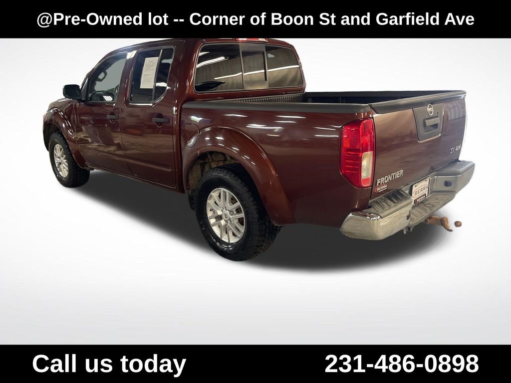 Used 2016 Brown Nissan SV image 3