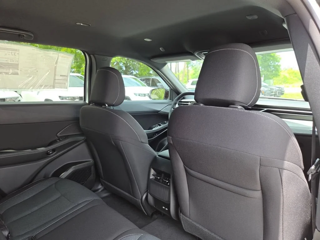 New 2026 Bright White Clearcoat Jeep Laredo image 17