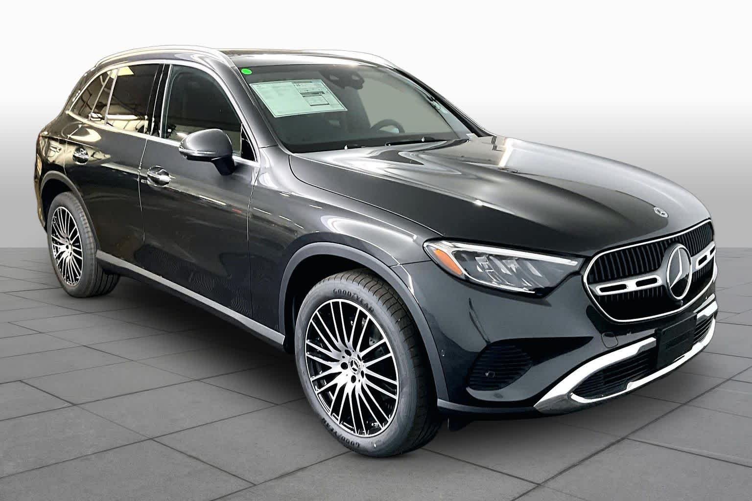 New 2027 Graphite Grey Metallic Mercedes-Benz GLC 300 image 2