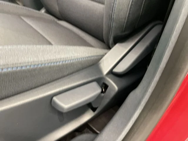 New 2026 Ruby Red Metallic Tinted Clearcoat Ford XLT image 12
