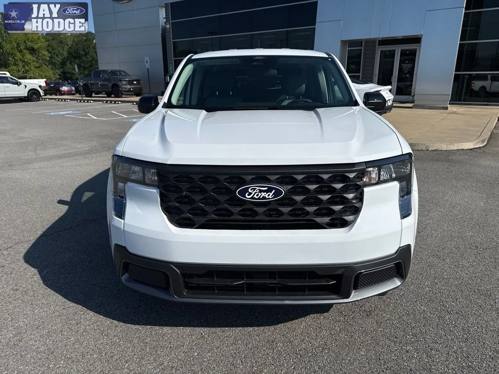 New 2026 Oxford White Ford XLT image 11