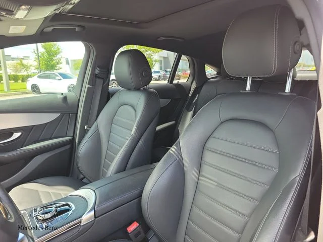 Used 2019  Mercedes-Benz GLC 300 Coupe image 22