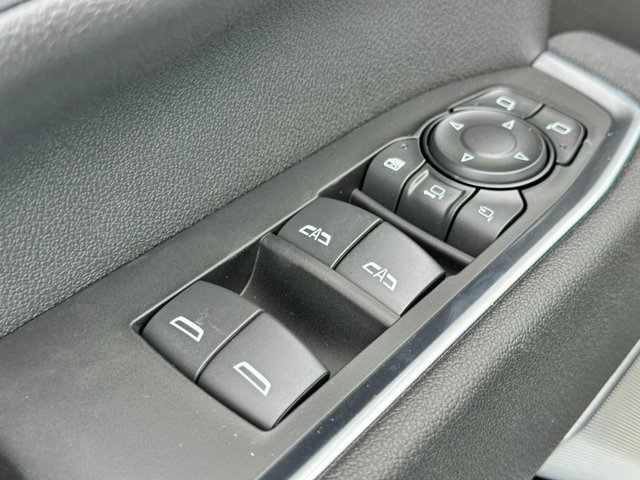 New 2026 Polar White Tricoat Chevrolet High Country image 11