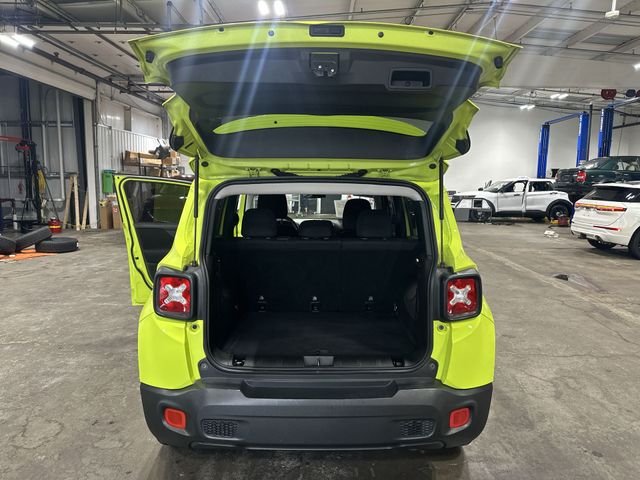 Used 2017 Green Jeep Latitude image 25