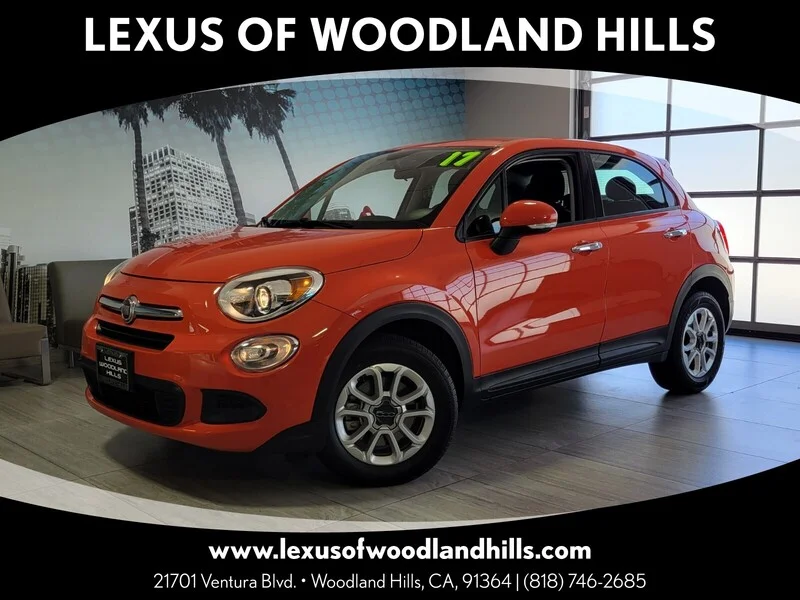 2017 FIAT 500X Pop's photo