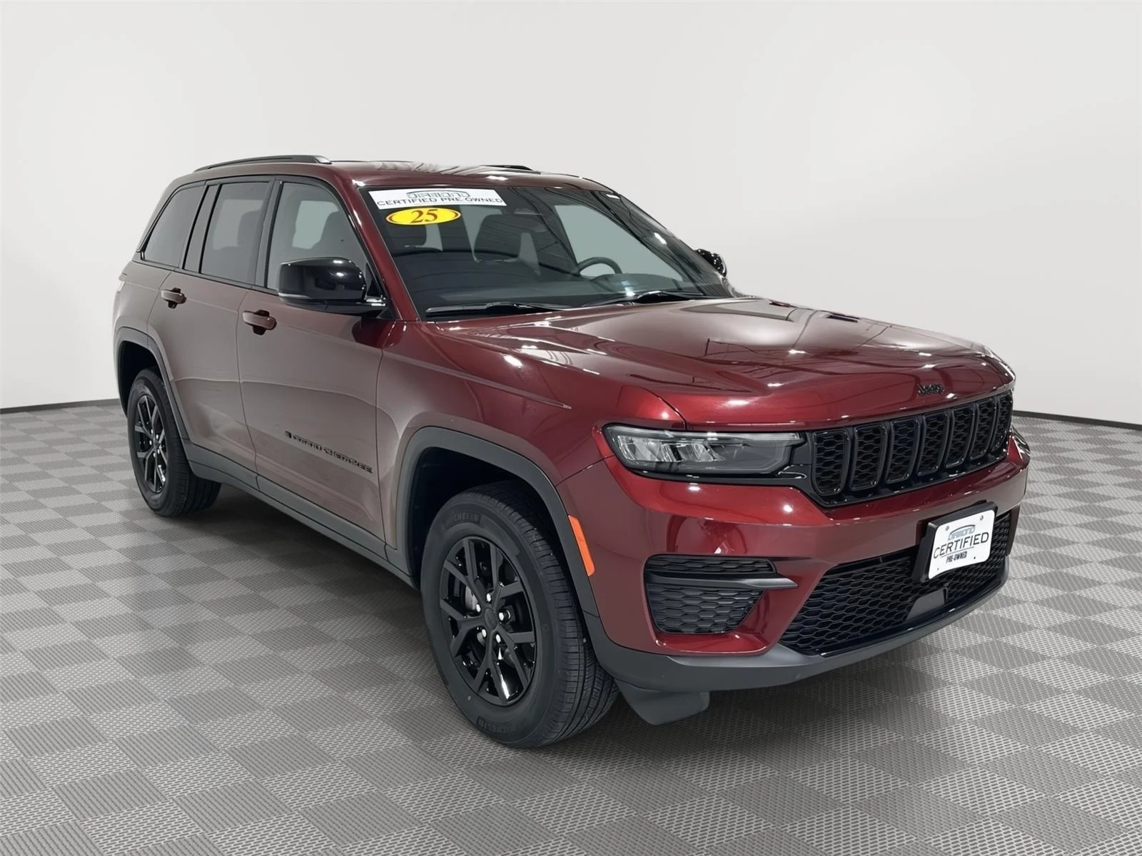Used 2025 Velvet Red Pearlcoat Jeep Altitude image 7
