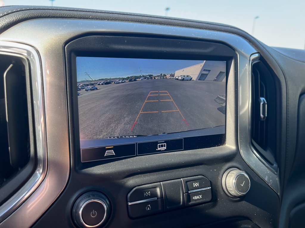 Used 2021 Silver Chevrolet LT image 19