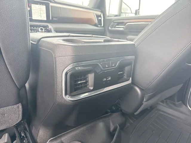 Used 2024 White GMC Denali image 20