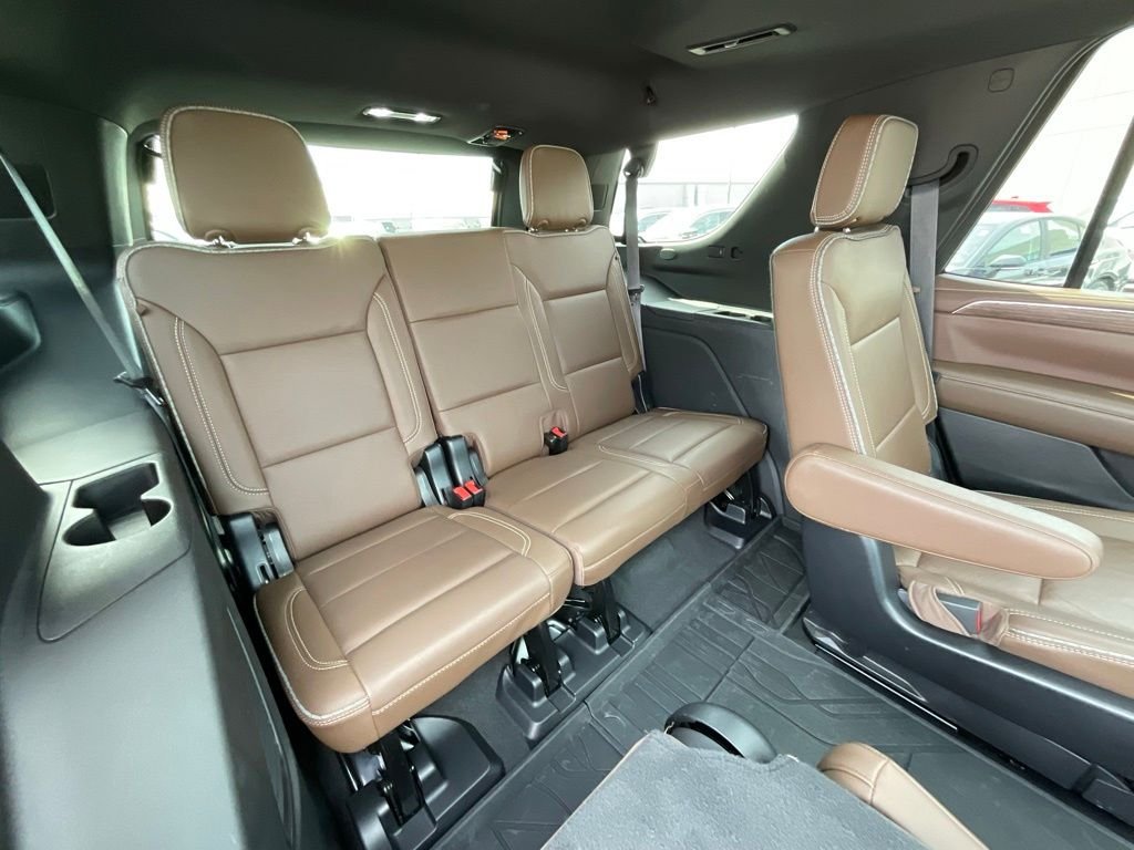 Used 2023 Beige Chevrolet High Country image 22