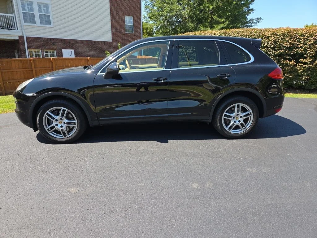 Used 2014 Black Porsche Base image 2