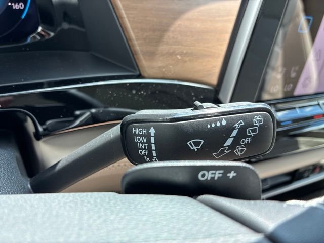 New 2026 Deep Black Volkswagen 2.0T SE w/Technology image 13
