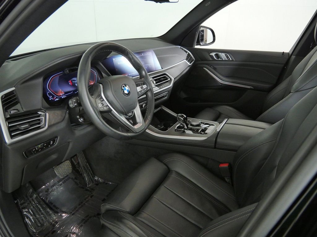 Used 2022 Black Sapphire Metallic BMW xDrive40i image 35