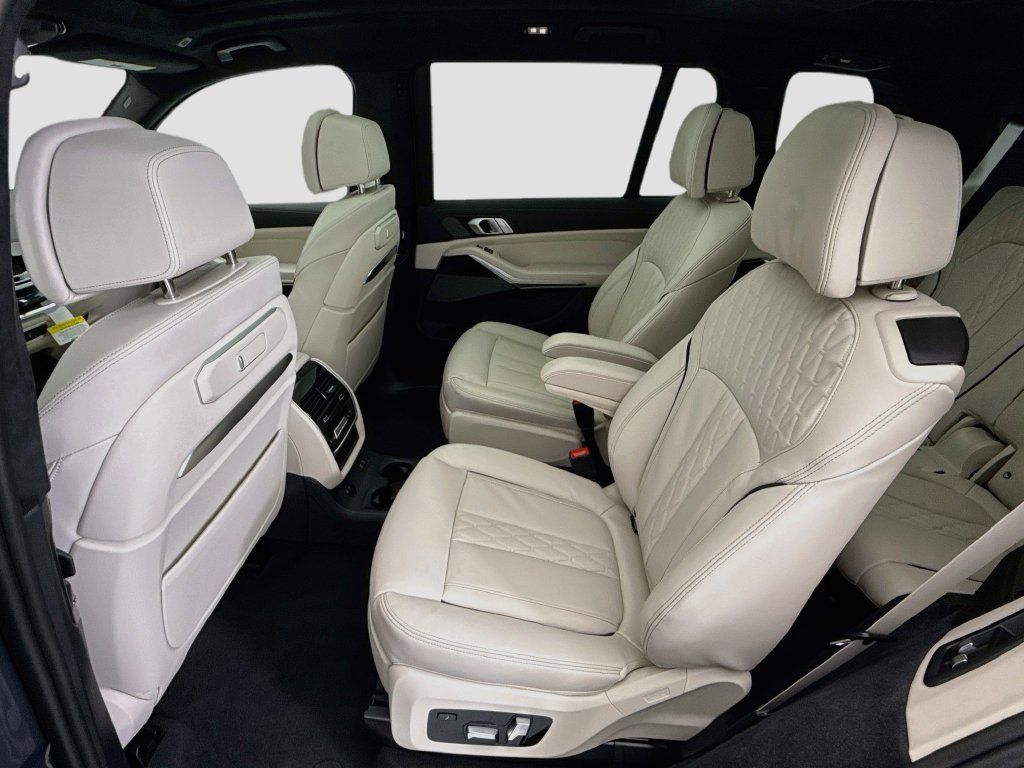 New 2027 Gray Metallic BMW xDrive40i image 20
